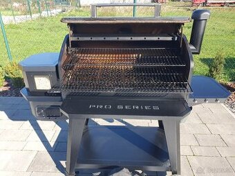 Peletový gril Pit Boss Pro Series 1600
