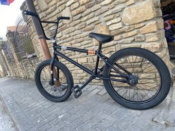 Bicykel BMX