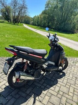 Maxon 125ccm s papiermi