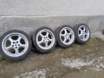225/45R17