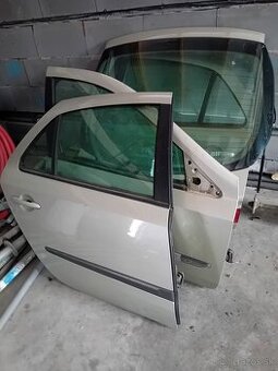 Predam dvere a narazniky na renault laguna2