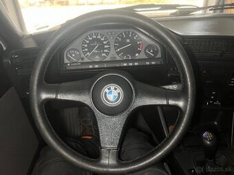 BMW volant