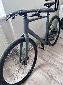 BXT/Giant karbónový bicykel fitnesbike/gravel veľ 56