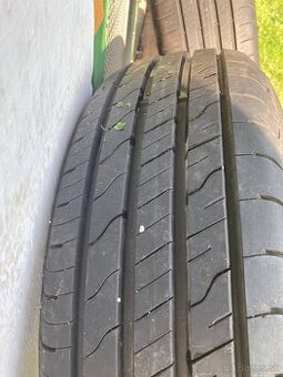 215/65 R17