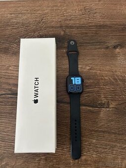 Apple Watch SE 44 mm 99% baterie