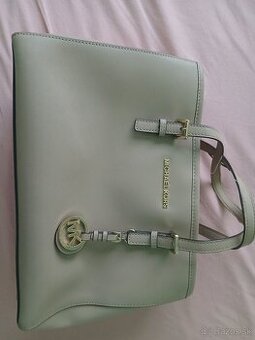 Predám krémovu dámsku kabelku Michael Kors