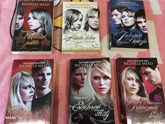 Séria kníh Pokrevní pouta od Richelle Mead