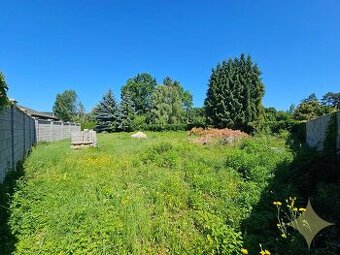 PRIEVIDZA – Staré sídlisko / DOBRÁ POLOHA / Pozemok 1350 m2, - 1