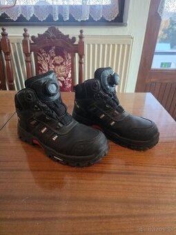 Zimné bezpečnostné topánky BUFFALO S3