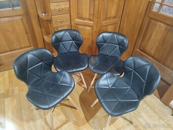 Jedálenské stoličky