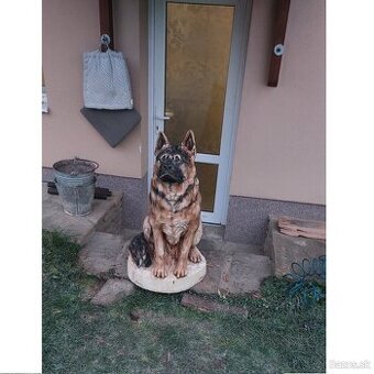 Nemecký ovčiak - drevená socha - 1