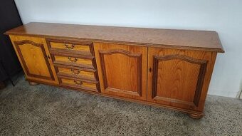 Dlouhá komoda, skříňky + šuplíky, Nábytek s příběhem