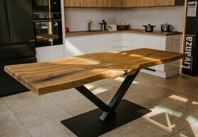 Luxusný dubový jedálensky stôl