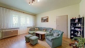 Slnečný 3-izbový byt na predaj v Novákoch