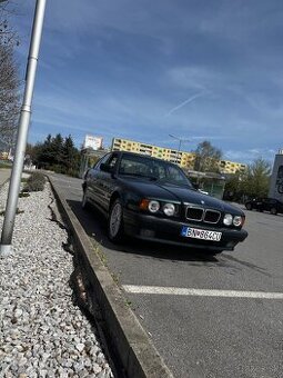 Predám BMW E34 520iA