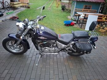 SUZUKI MARAUDER VZ 800
