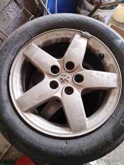 Elektróny peugeot 16ky s letnými gumami Hankook