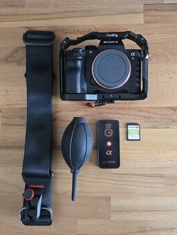 Sony a7 RIII + PeakDesign Slide