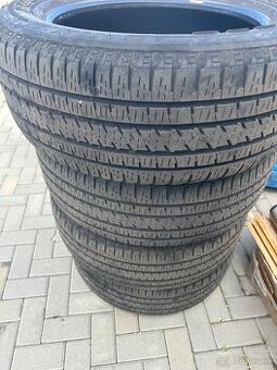 275/55R20