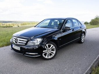 Mercedes-Benz C trieda 180 Sedan