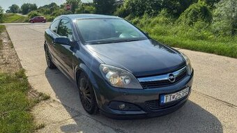 Opel Astra GTC 1.4 benzín