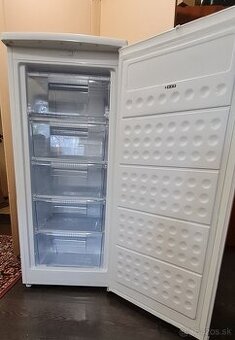 Nepouživaná Mraznička Amica 146L