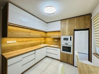 NA PRENÁJOM ZARIADENÝ 2i BYT - PRI KAŠTIELI, Holíč