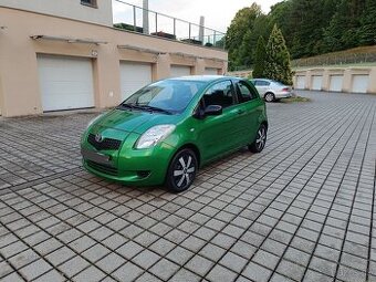 TOYOTA YARIS 1,0 BENZÍN, 51KW, 2008, PÔVODNÝ LAK