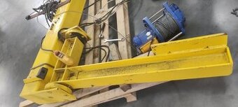 stlpový žeriav 250 kg - 2 m