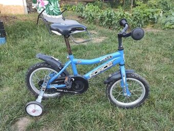 Bicyklik s pomocnymi kolieskami