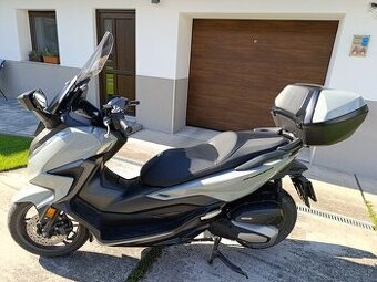 HONDA FORZA 125