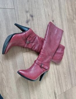 bordové talianske kožené čižmy 37