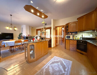 Predaj,nadštandardný dom v prestížnej lokalite-Nové Zámky