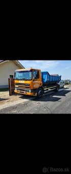 Hákovy nosič kontajnerov