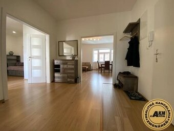 EXKLUZÍVNE Priestranný 3 izbový byt v srdci mesta Zvolen na 