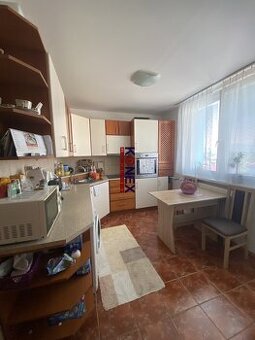 NA PREDAJ Pekný 3-izbový byt v meste Sobrance