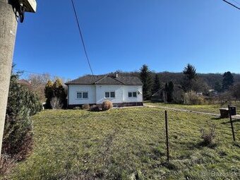 PREDÁME RODINNÝ DOM S VEĽKÝM POZEMKOM-LAMAČ