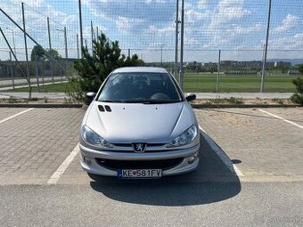 Peugeot 206 - 1.4 benzin, 55 kw, r. 2007