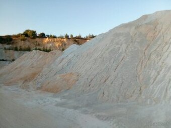 Okrasné štrky kremenec