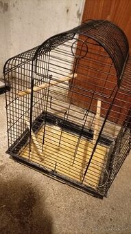 Klietka na veľkého papagája.