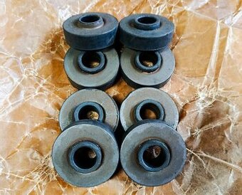 Gaz 69 - silentbloky přídavné převodovky - Originál