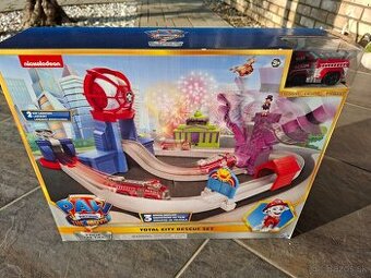 Spin Master Paw Patrol Movie Adventure City Play Set