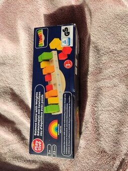 Drevena balancna hracka