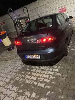Predam seat cordoba 6L 1.4 rok 2004