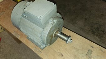 Predam motory 0,75kW, 1.5kW