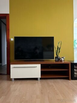 TV stolík
