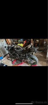 Rozpredam Kawasaki zx6r 2011