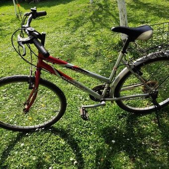 Damsky bicykel