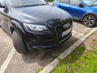 Q7