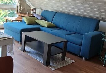 Rozkladacia pohovka s úložným priestorom